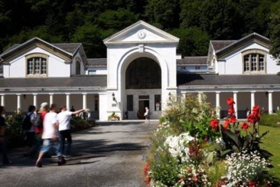 LES THERMES DE LUCHON